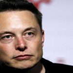 Elon Musk ขู่ว่าจะเดินหนีจากข้อตกลง Twitter